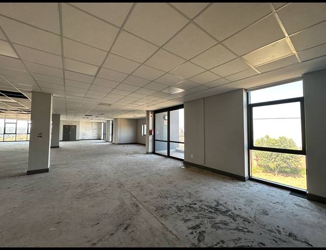 311.70M² OFFICE TO LET IN IRENE